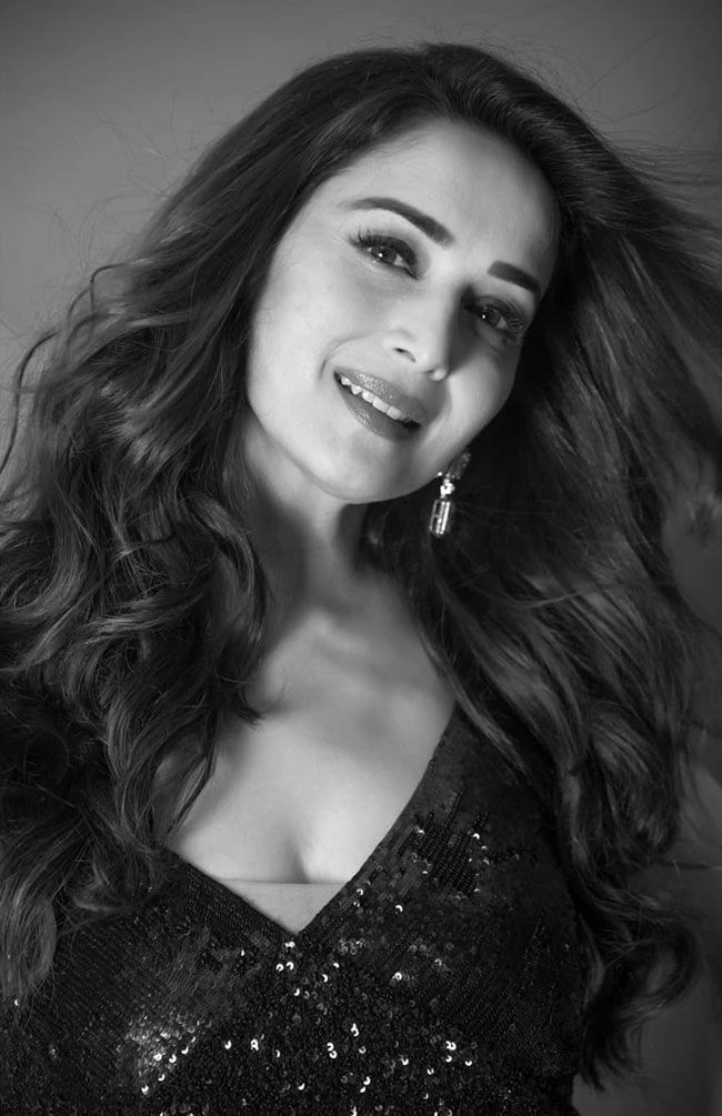 Actresses Black and White Challenge Photos Collection from Instagram